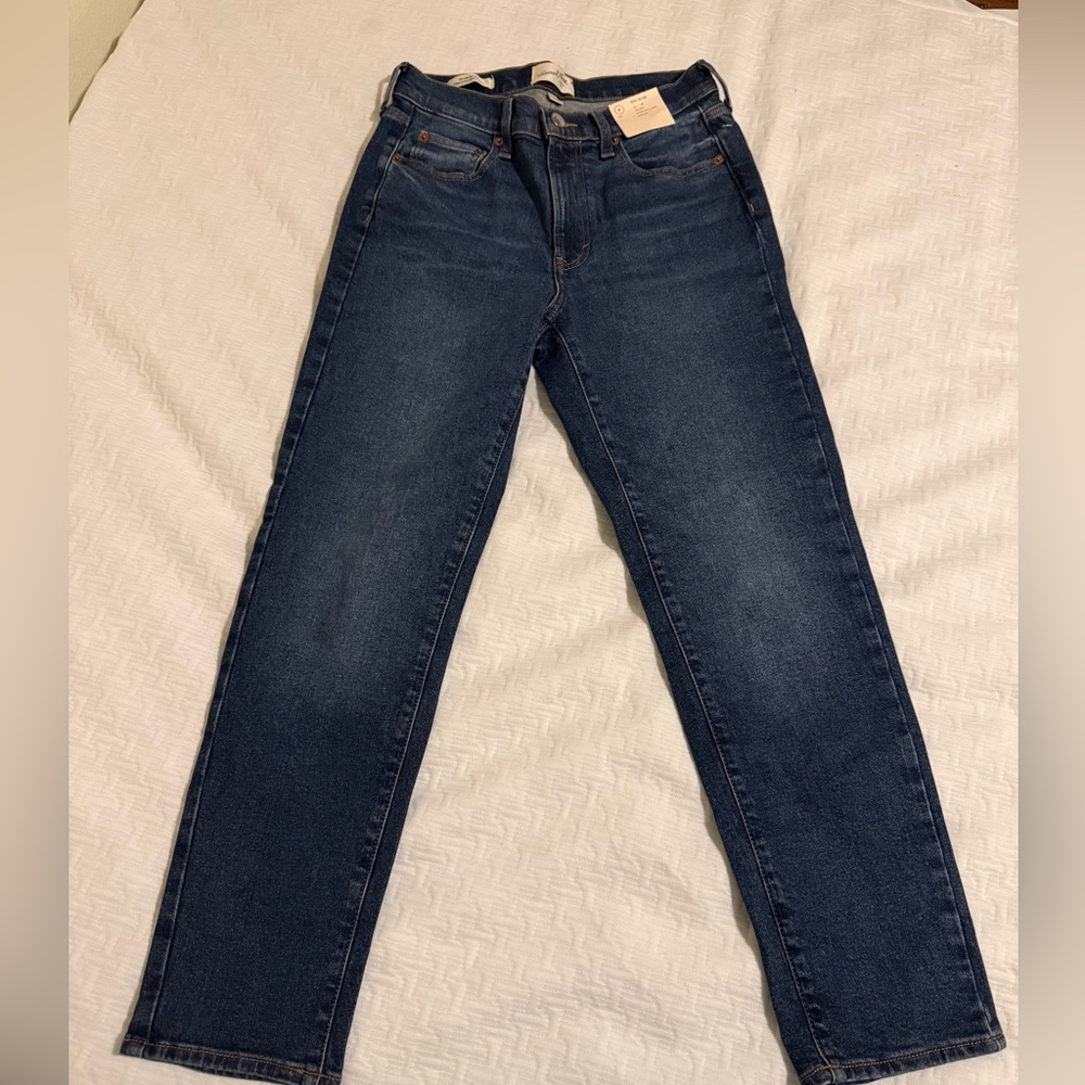 Universal Thread Women's Dark Blue 80s Slim Straight-Leg Jeans